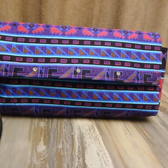 New Southwestern Rhinestone Clutch Wristlet Purse Pink Aqua Black Sarape Stripe - Picture 2 of 9